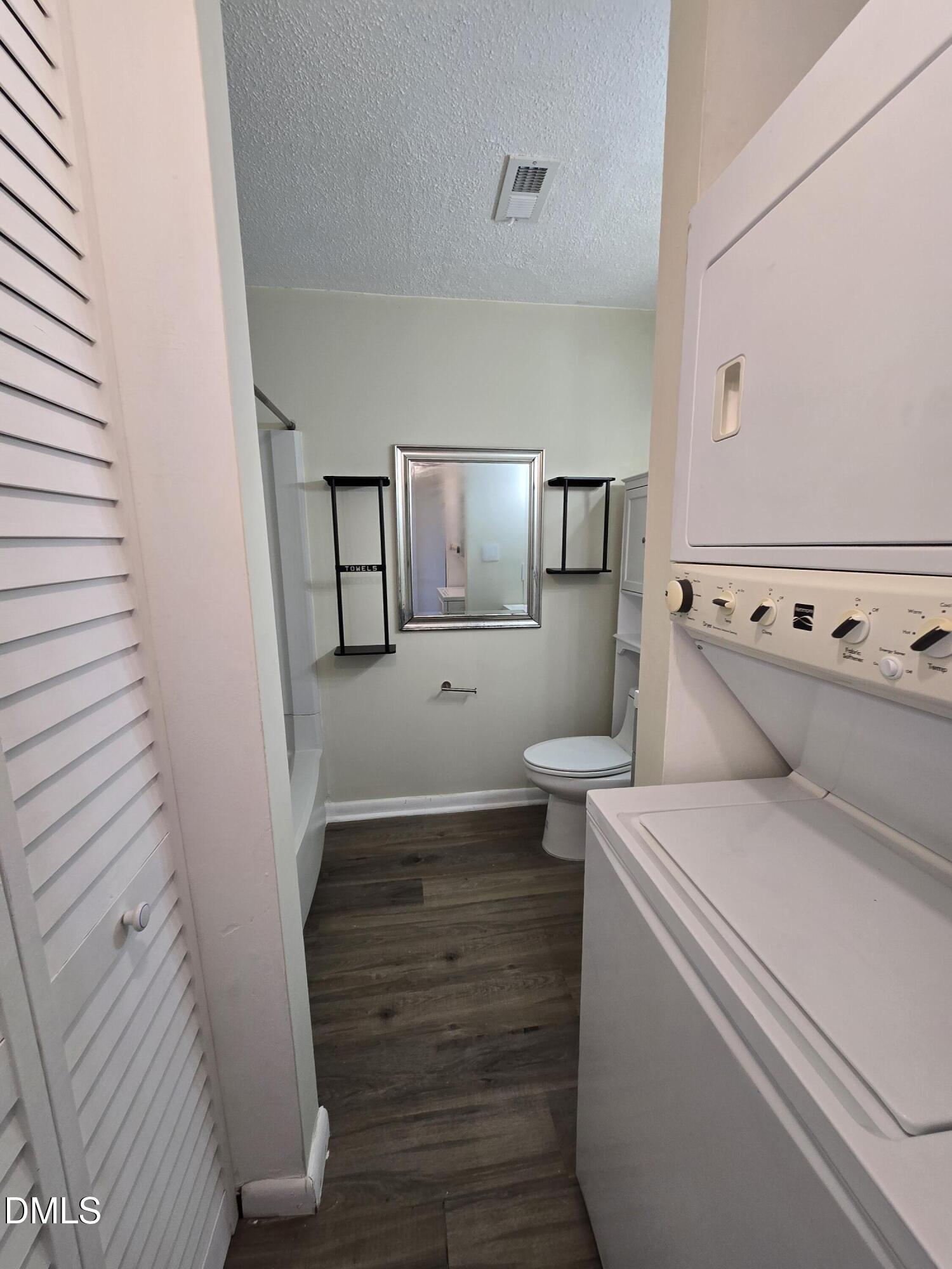 3071 Huntleigh Drive Raleigh, NC 27604 - Photo 3 of 15 20260107_123936