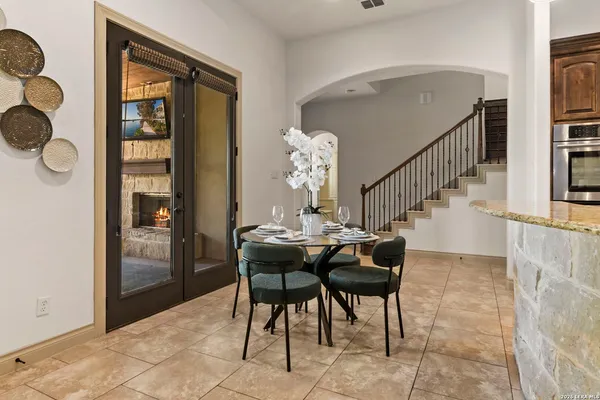 $995,900 | 8518 Wild Trace, Garden Ridge, TX 78266