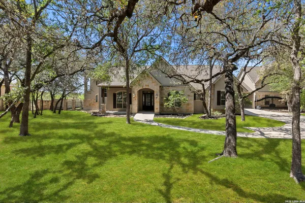 $995,900 | 8518 Wild Trace, Garden Ridge, TX 78266