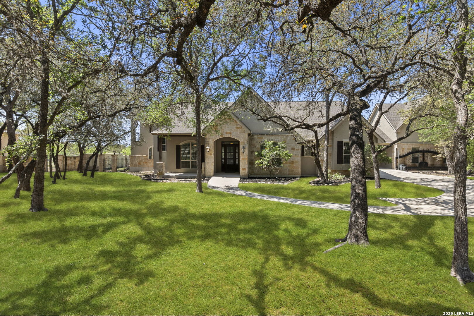 8518 Wild Trace Garden Ridge, TX 78266 - Photo 3 of 57