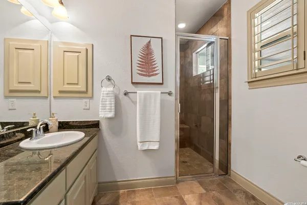 $995,900 | 8518 Wild Trace, Garden Ridge, TX 78266