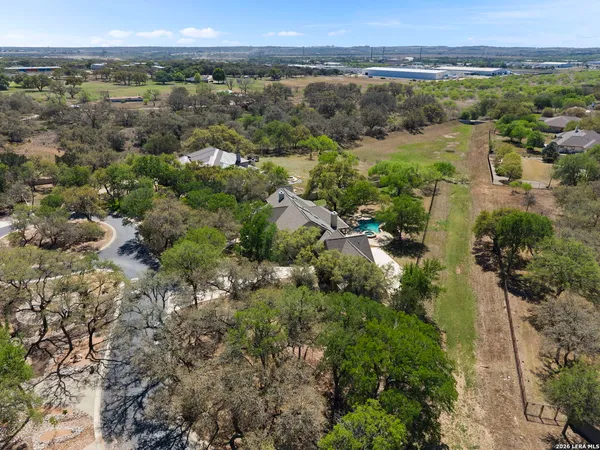 $995,900 | 8518 Wild Trace, Garden Ridge, TX 78266