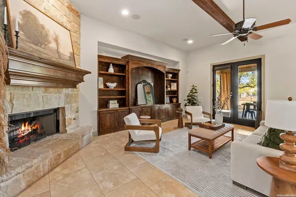 $995,900 | 8518 Wild Trace, Garden Ridge, TX 78266