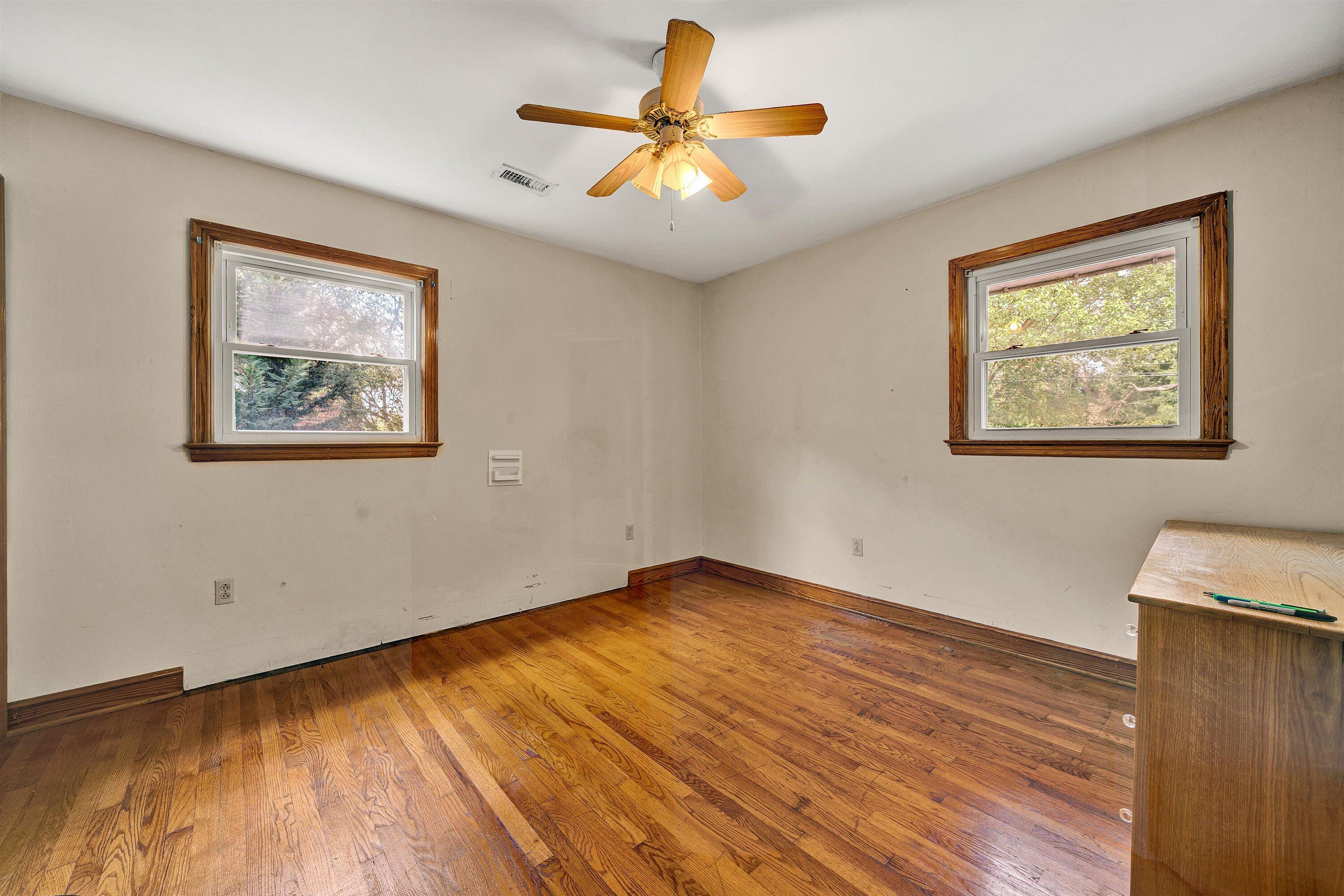 5539 Darby Road Roanoke, VA 24012 - Photo 11 of 19 14-SGP-04561