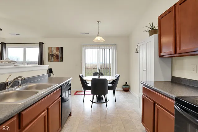 $250,000 | 2546 Bridlewood Drive, Franklin, IN 46131