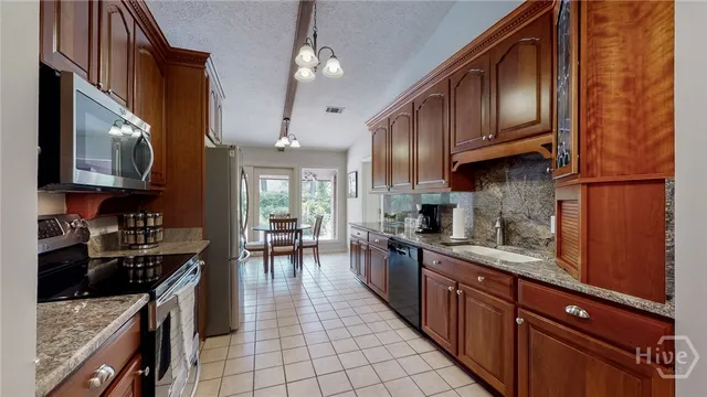 $4,750 | 5 Dorchester Court, Savannah, GA 31406