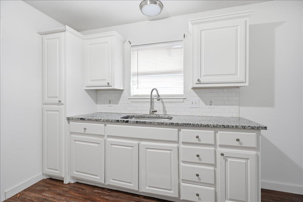 2722 3rd Street Lubbock, TX 79415 - Photo 8 of 22 08-2722_3rd_st_008