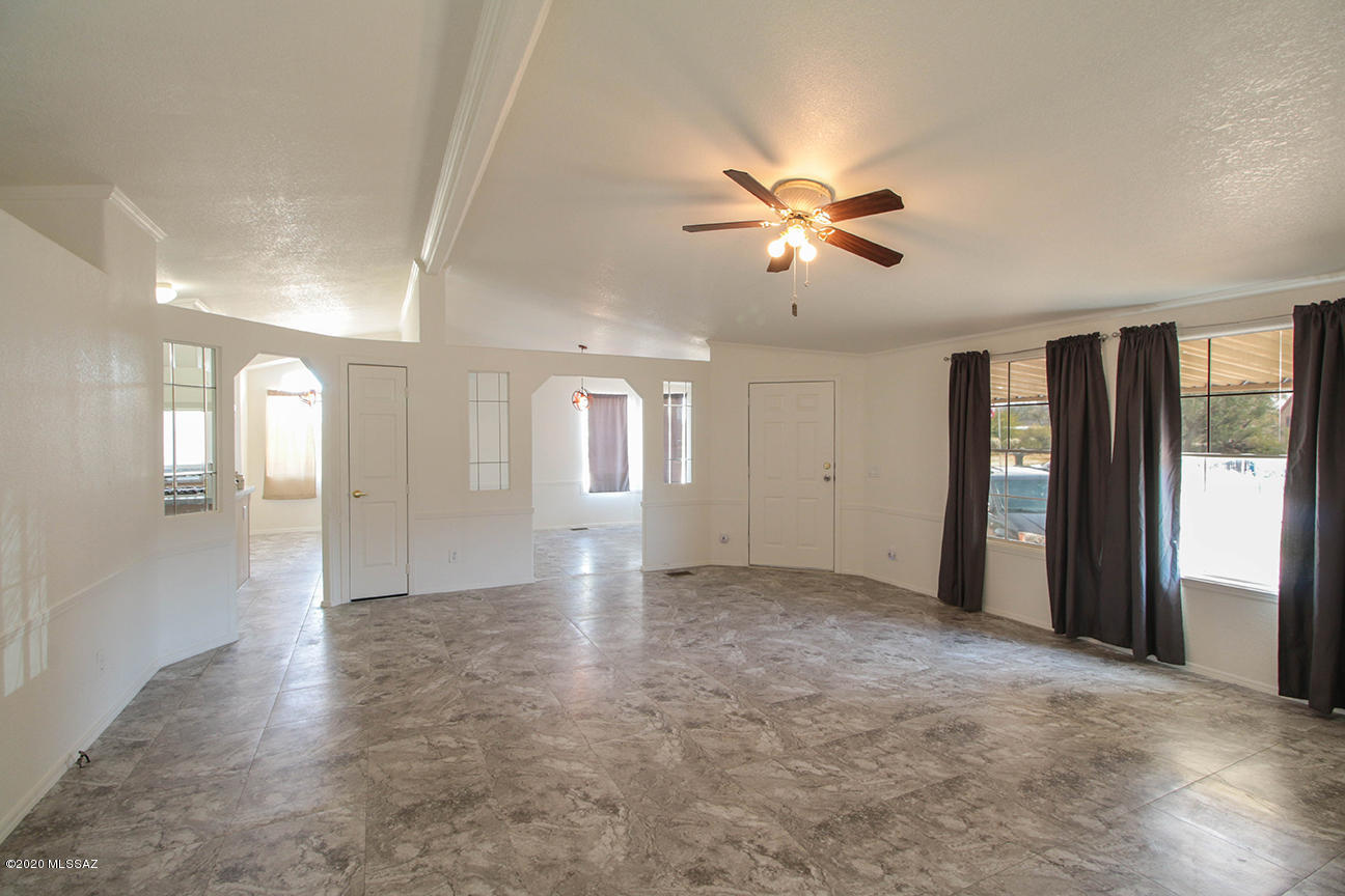 11602 West Orange Grove Road Tucson, AZ 85743 - Photo 8 of 38 Gallery Image 8