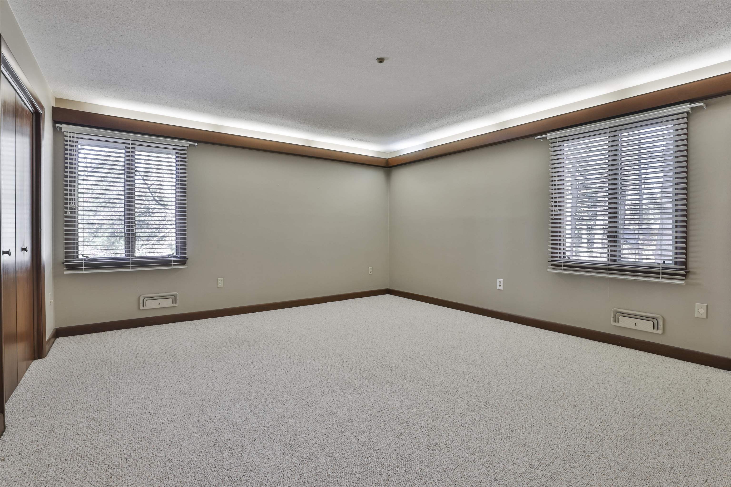 125 Lille Road Nashua, NH 03062 - Photo 25 of 47