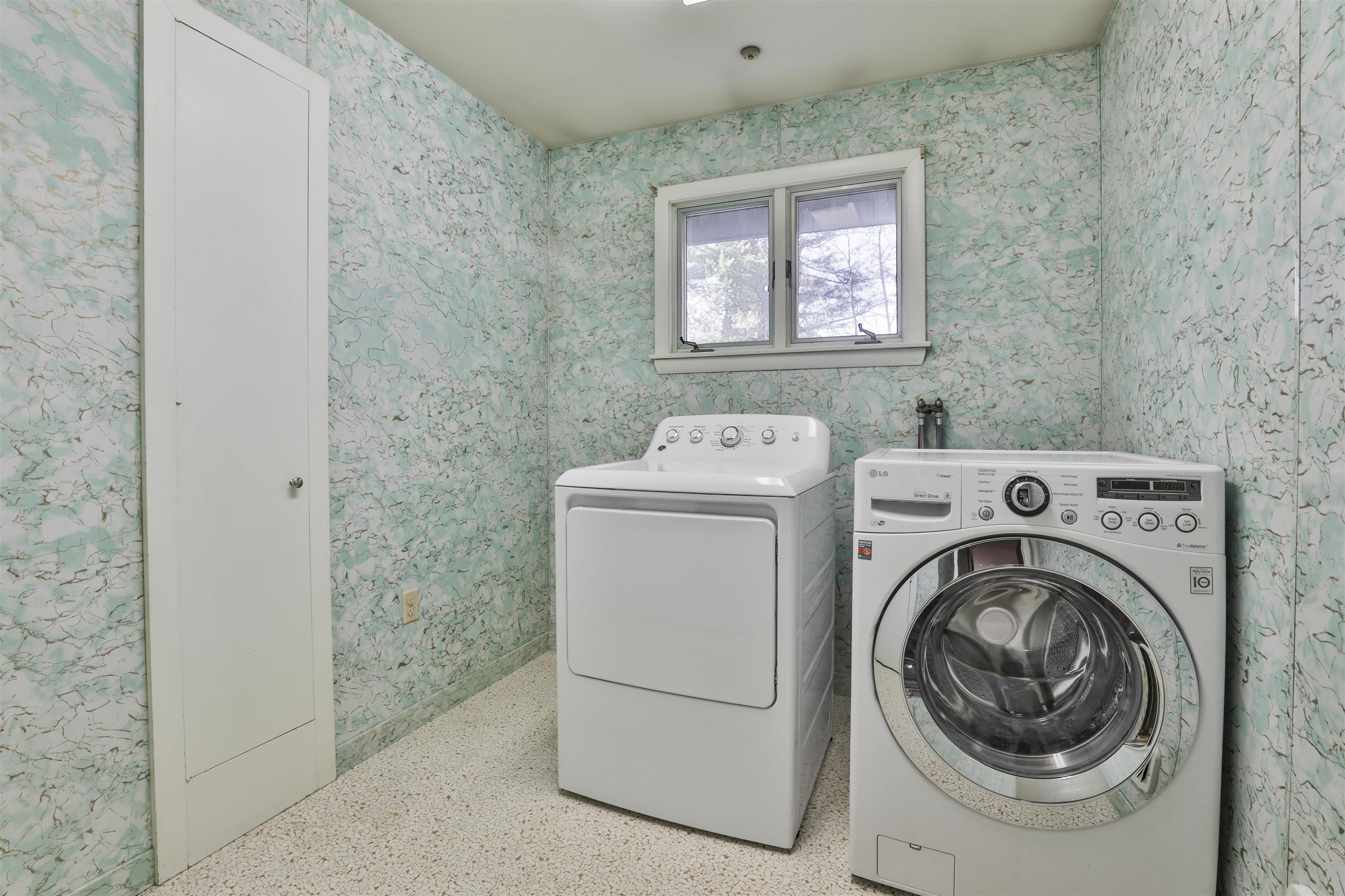 125 Lille Road Nashua, NH 03062 - Photo 34 of 47