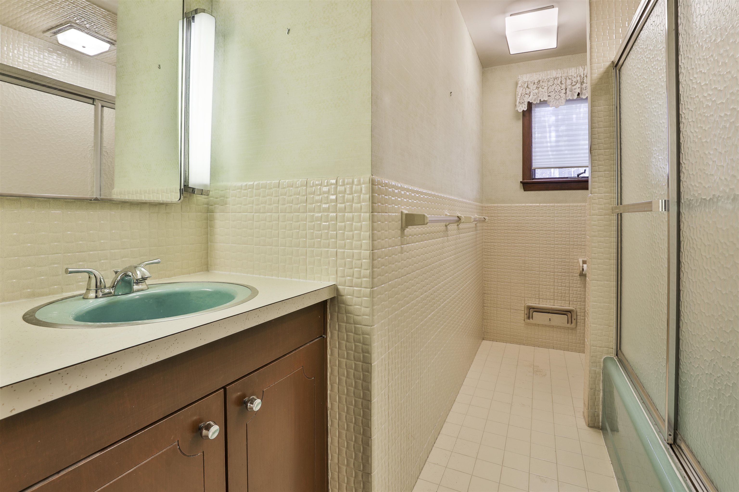 125 Lille Road Nashua, NH 03062 - Photo 35 of 47