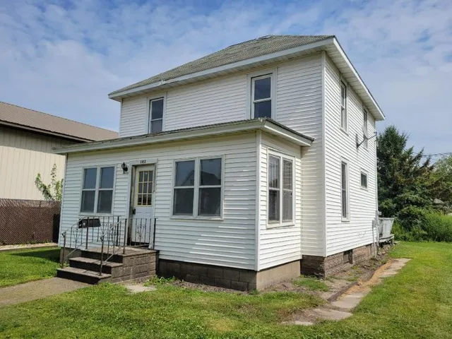 $29,500 | 143 1st Avenue Southeast, Wells, MN 56097