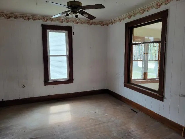 $29,500 | 143 1st Avenue Southeast, Wells, MN 56097