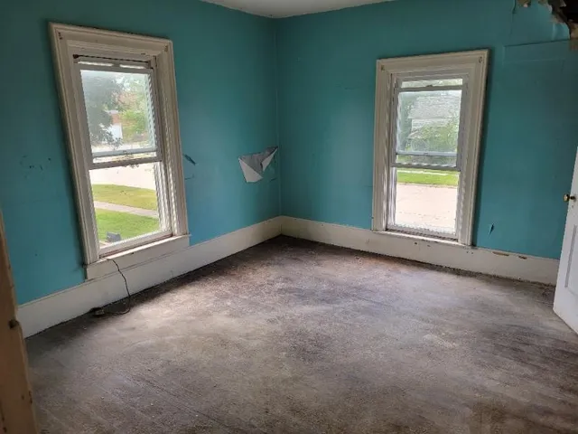 $29,500 | 143 1st Avenue Southeast, Wells, MN 56097