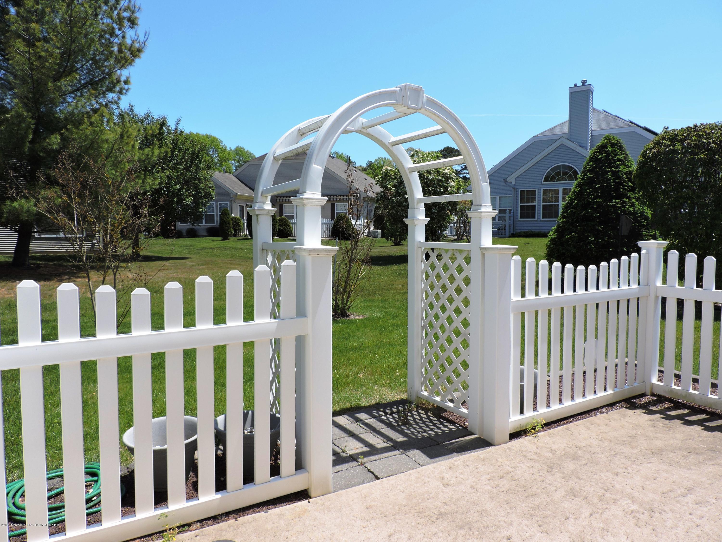 80 Eleanor Road Manchester Township, NJ 08759 - Photo 5 of 44 80 ELEANOR ROAD