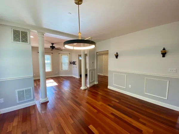 $2,900 | 38 Trident Avenue, Unit 1, Winthrop, MA 02152