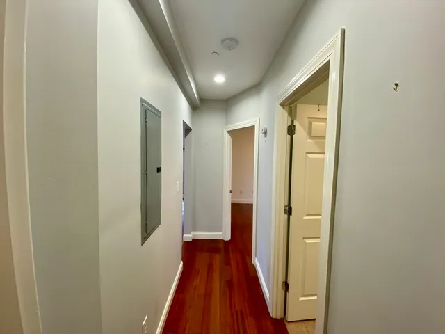 $2,900 | 38 Trident Avenue, Unit 1, Winthrop, MA 02152