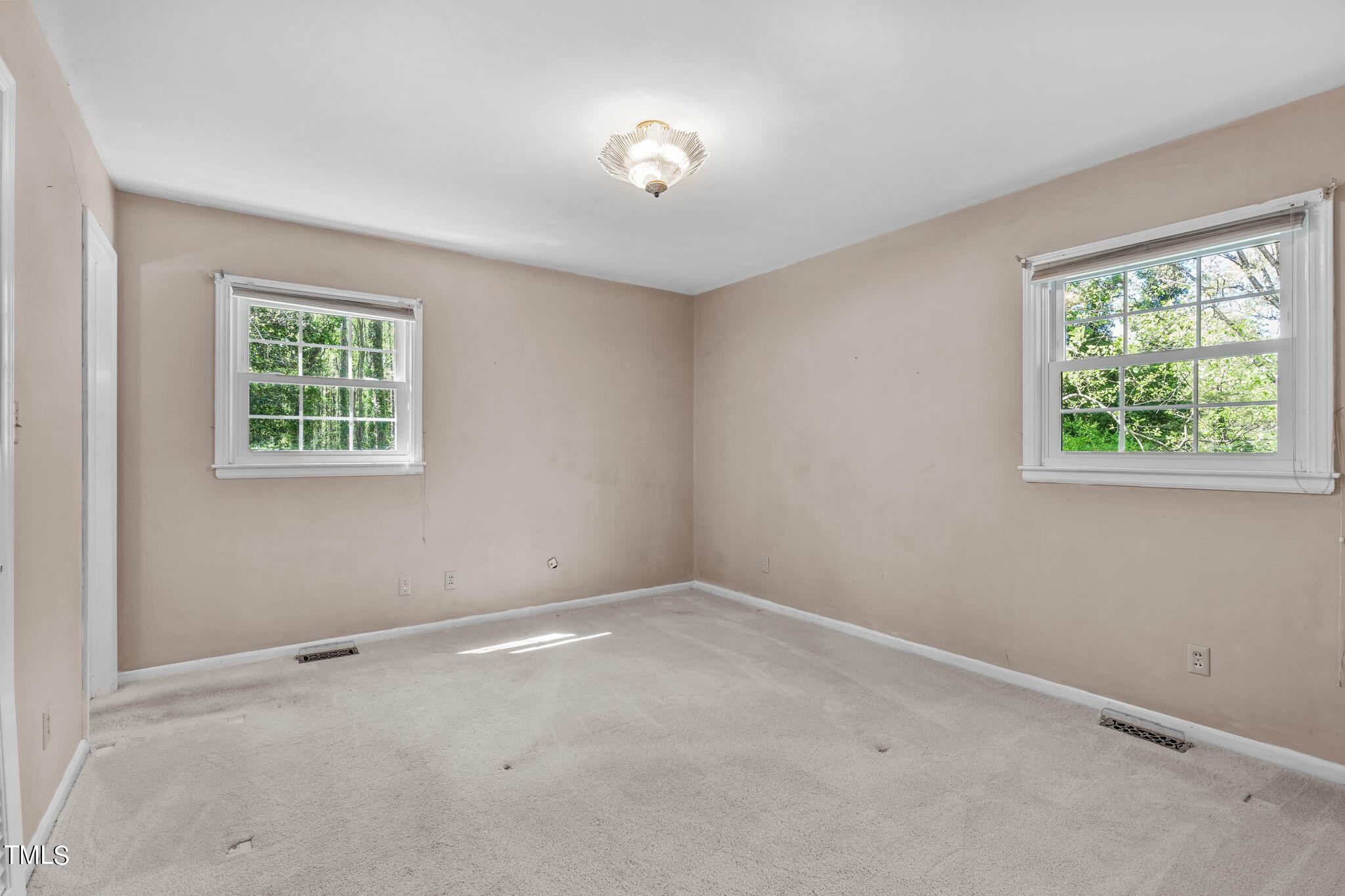 6205 Arrington Road Raleigh, NC 27607 - Photo 28 of 44 Primary Bedroom