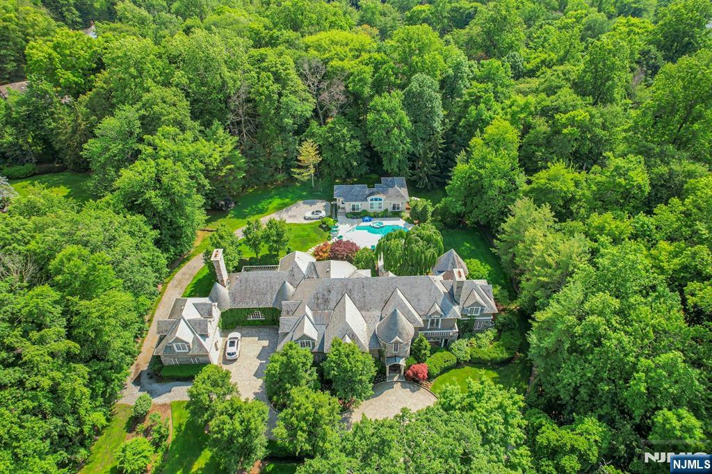 86 Fox Hedge Road Saddle River, NJ 07458 - Photo 5 of 44