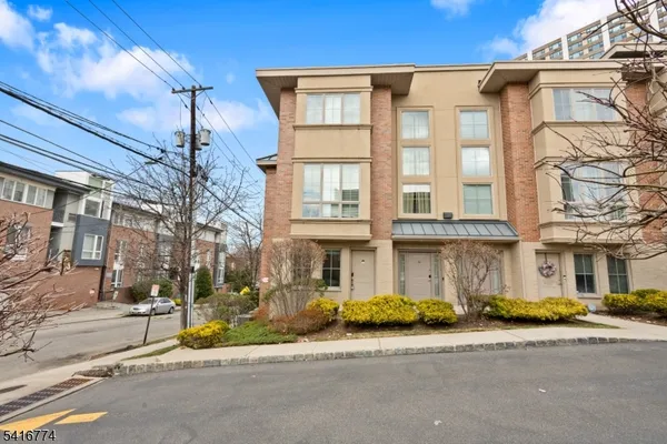 $4,500 | 200 Laird Avenue, Cliffside Park, NJ 07010