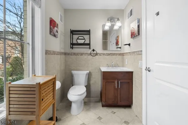 $4,500 | 200 Laird Avenue, Cliffside Park, NJ 07010