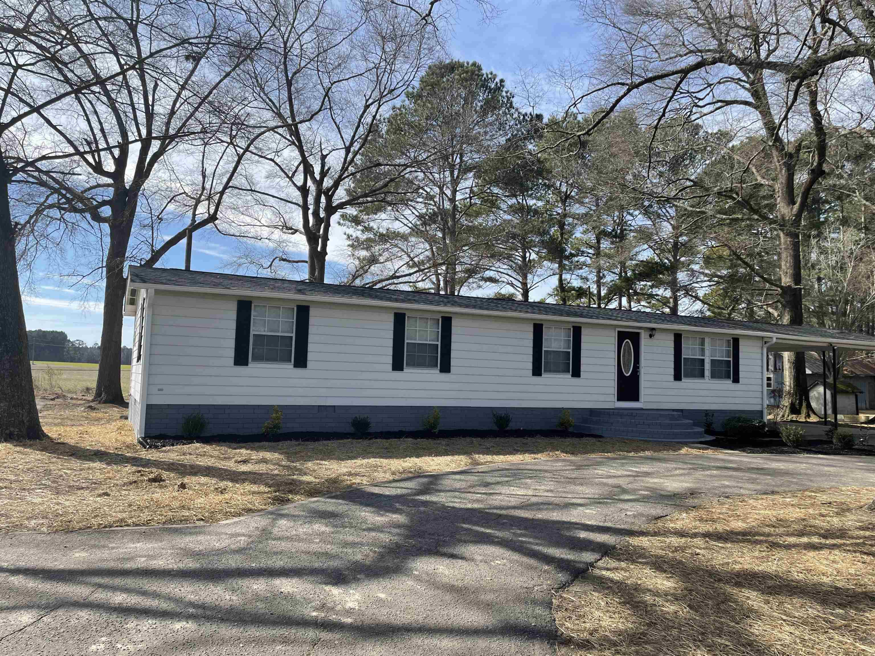 660 Hinnant Road Selma, NC 27576 - Photo 1 of 20 Photo 1