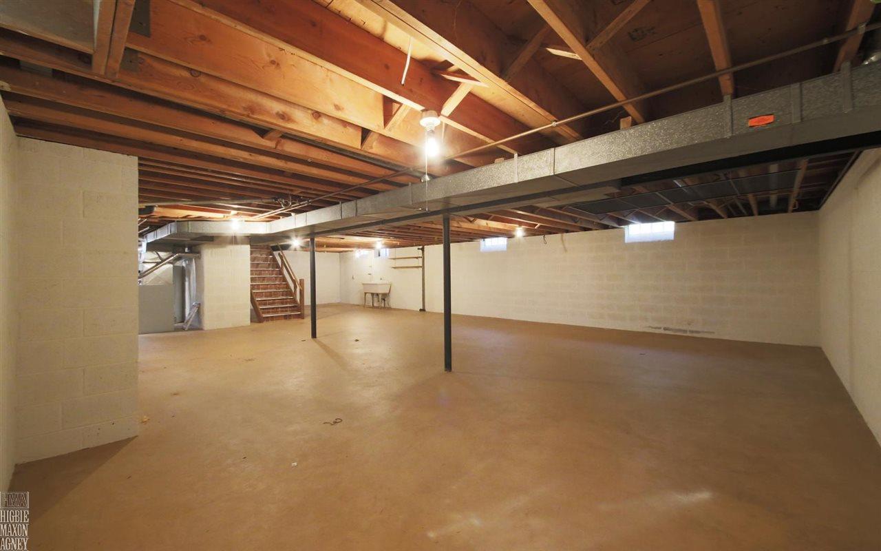 85 Vernier Road Grosse Pointe, MI 48236 - Photo 23 of 31 31294792-22.JPG