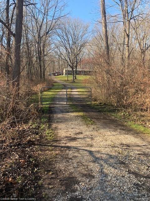 5080 Bradley Road Gregory, MI 48137 - Photo 35 of 38 IMG_8713.jpg