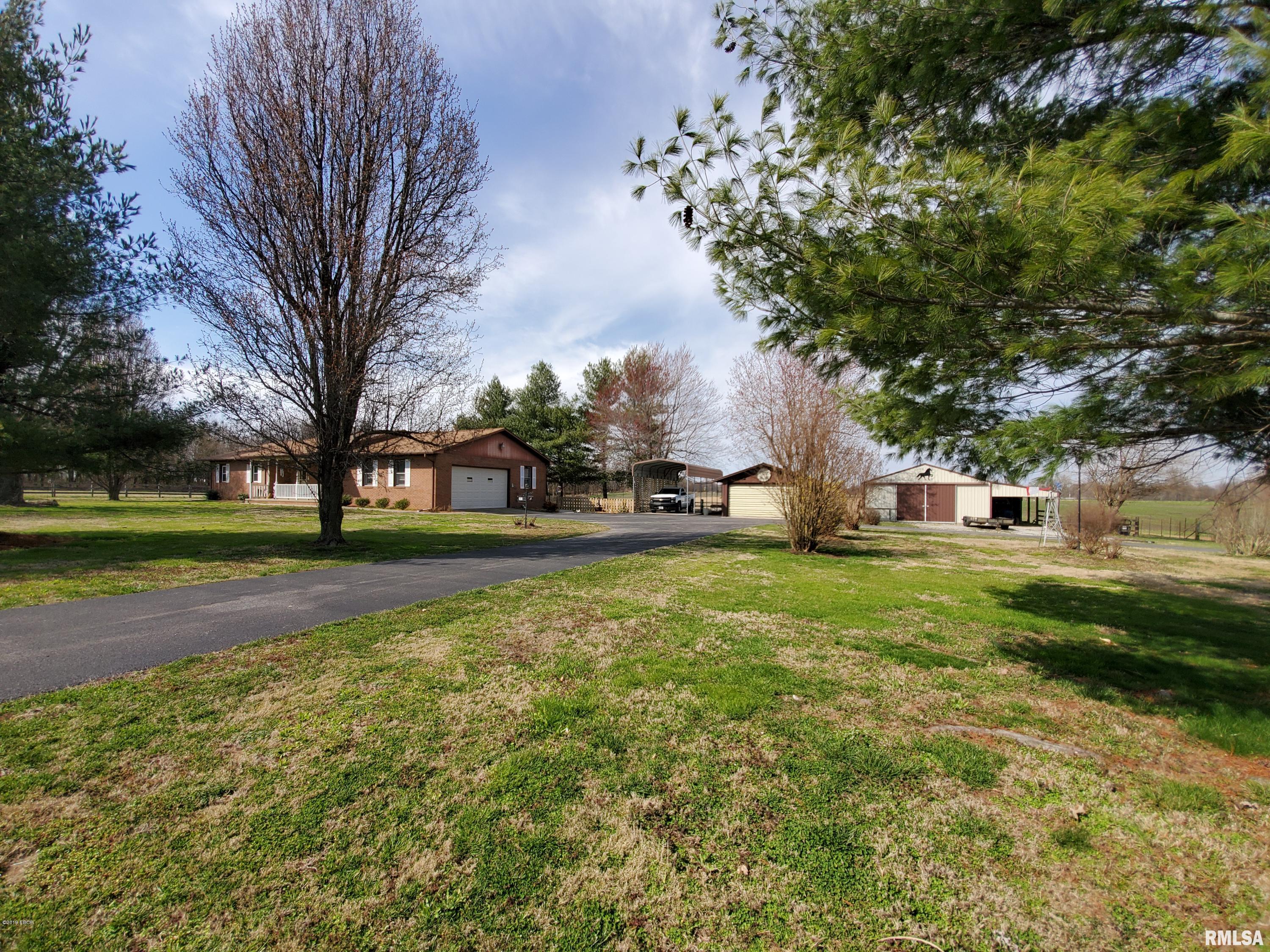 1051 Country Club Road Metropolis, IL 62960 - Photo 3 of 29