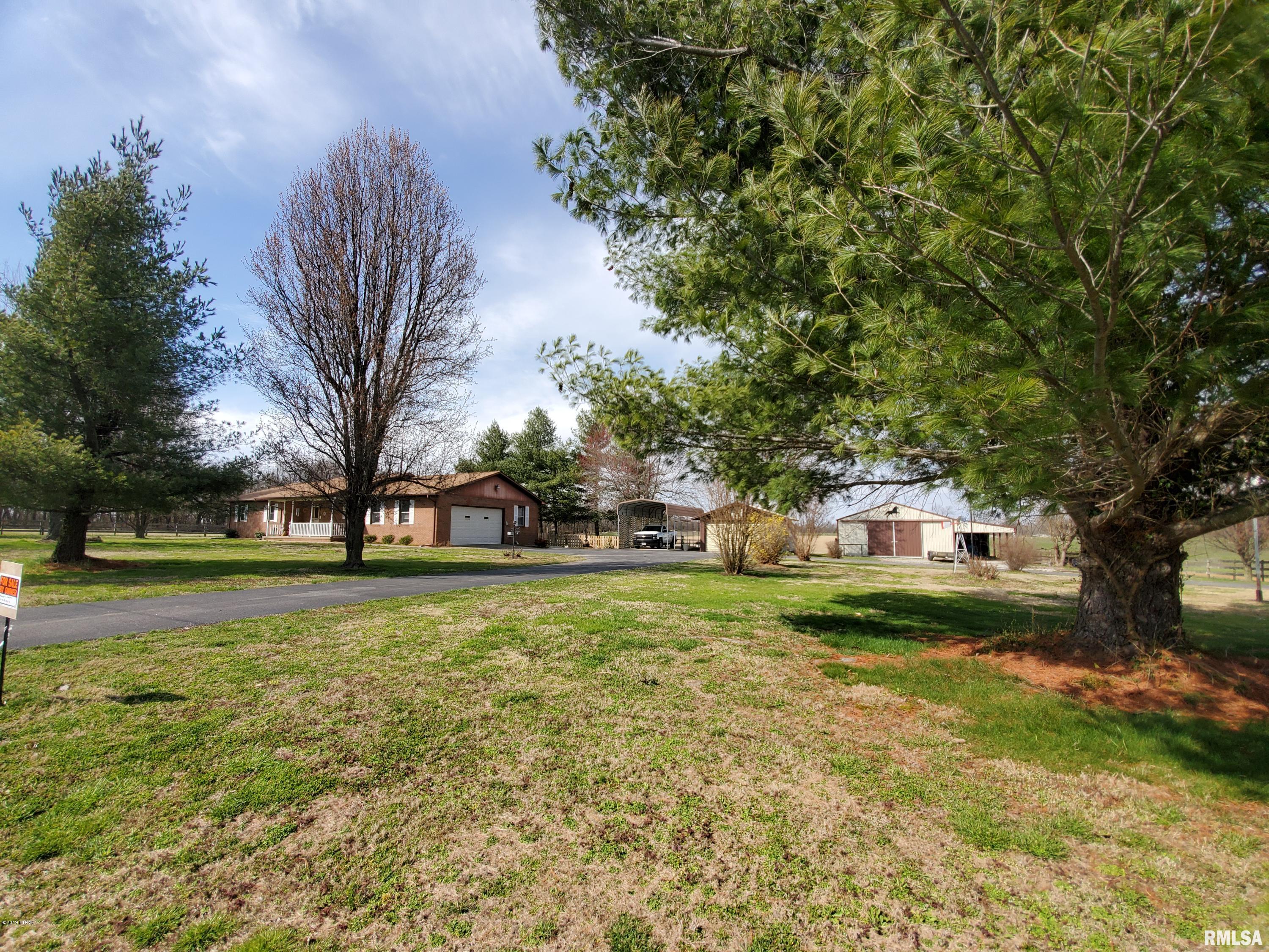1051 Country Club Road Metropolis, IL 62960 - Photo 4 of 29
