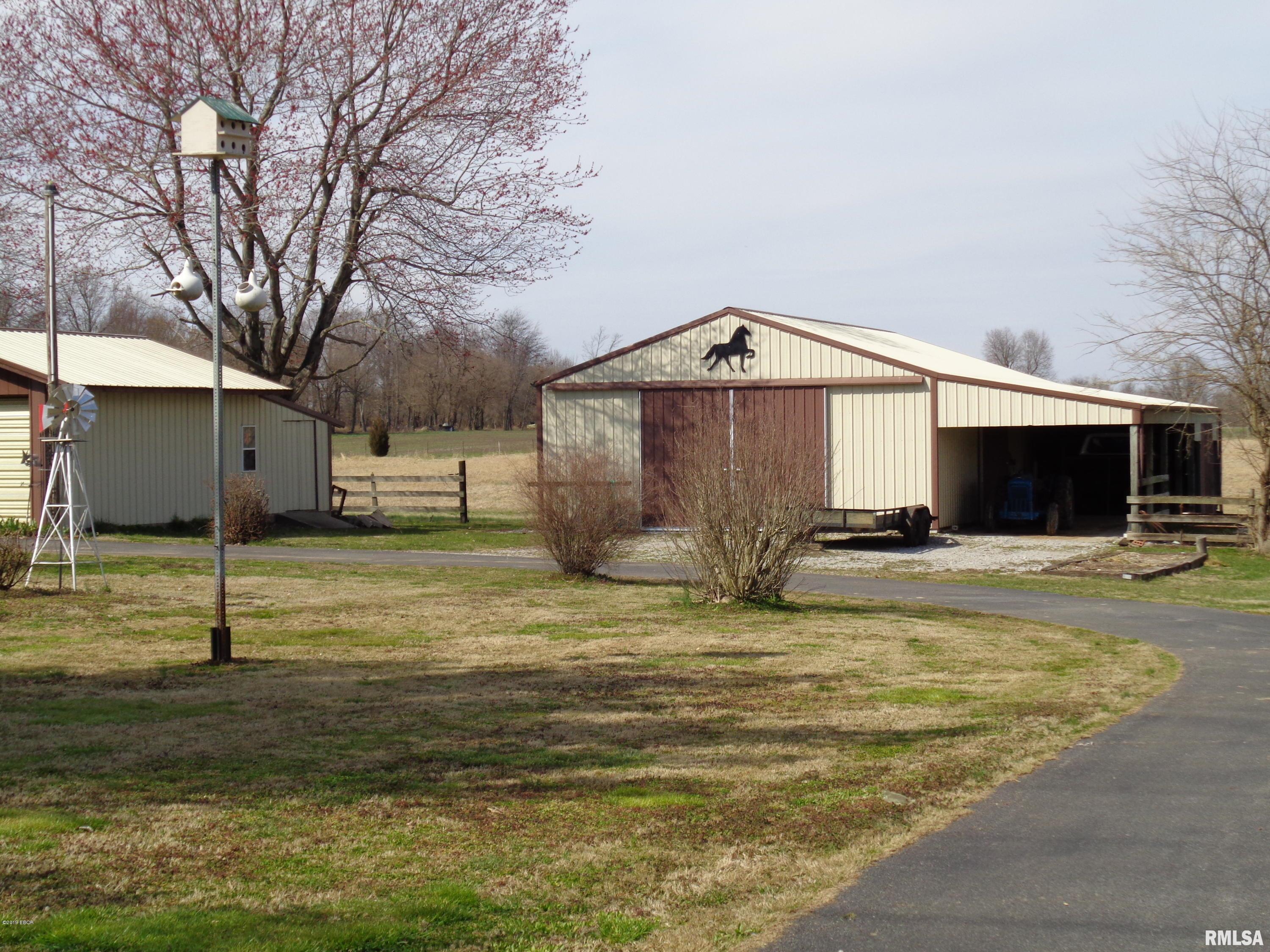 1051 Country Club Road Metropolis, IL 62960 - Photo 7 of 29