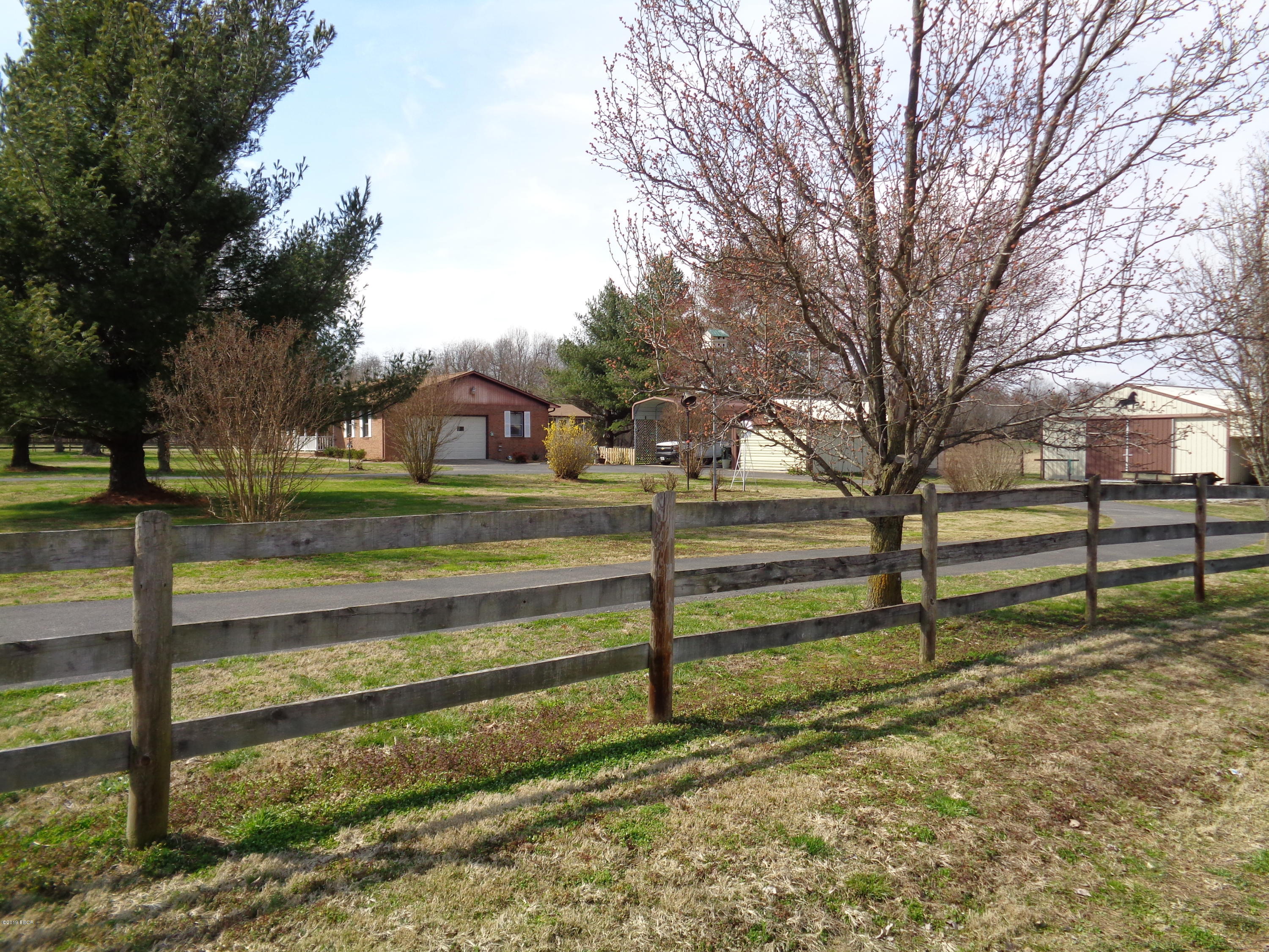 1051 Country Club Road Metropolis, IL 62960 - Photo 8 of 29