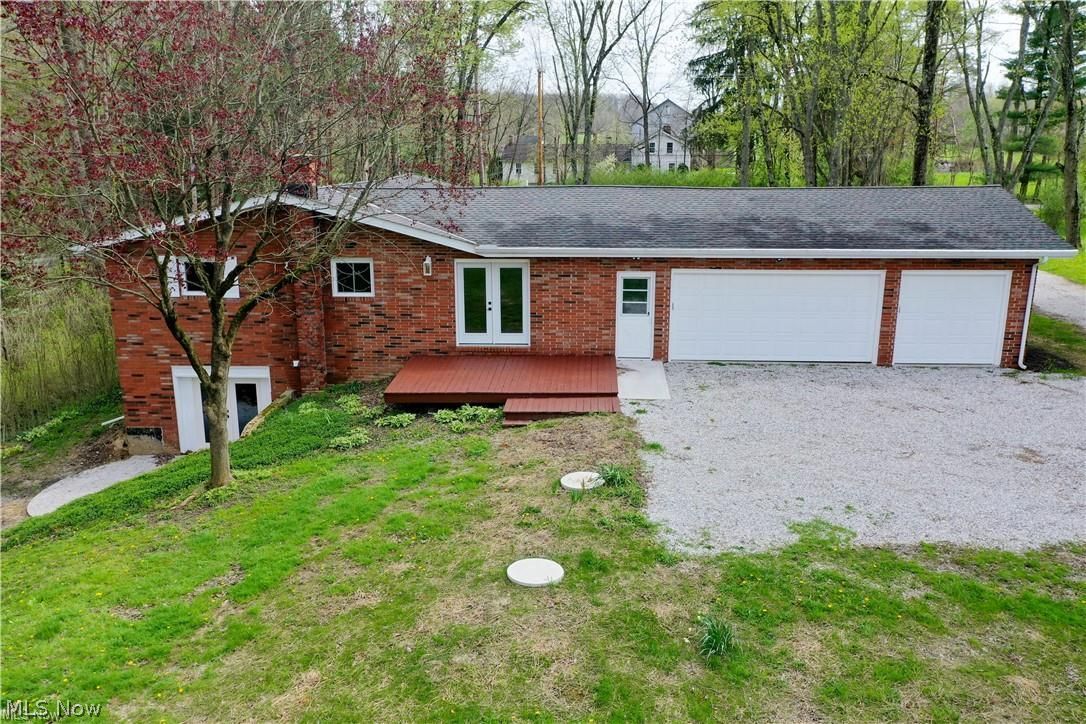 9610 Pekin Road Novelty, OH 44072 - Photo 2 of 27