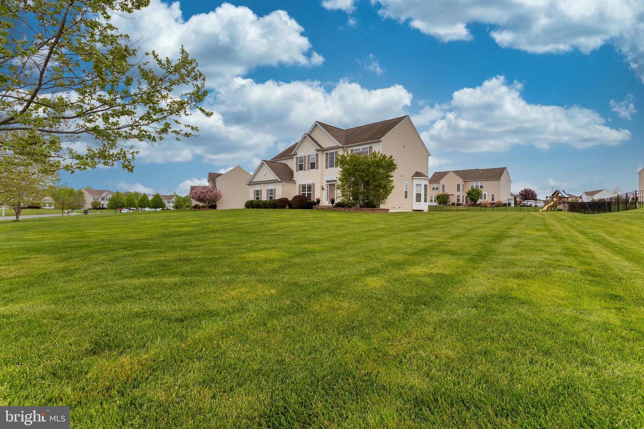 231 Bartlett Drive Mickleton, NJ 08056 - Photo 2 of 41 Gallery Image 2