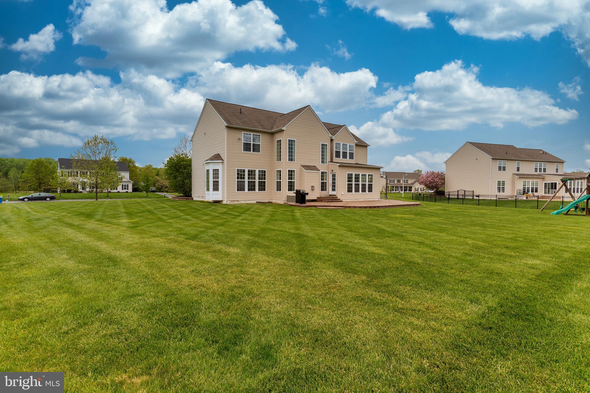 231 Bartlett Drive Mickleton, NJ 08056 - Photo 4 of 41 Gallery Image 4