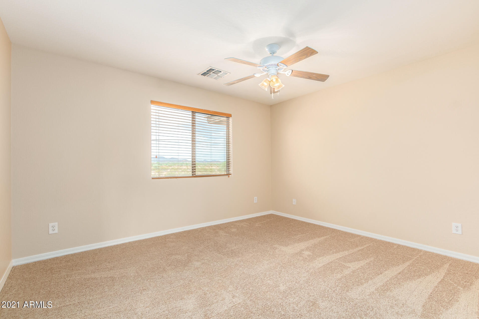 16478 West Rowel Road Surprise, AZ 85387 - Photo 17 of 41 34 - Rowel