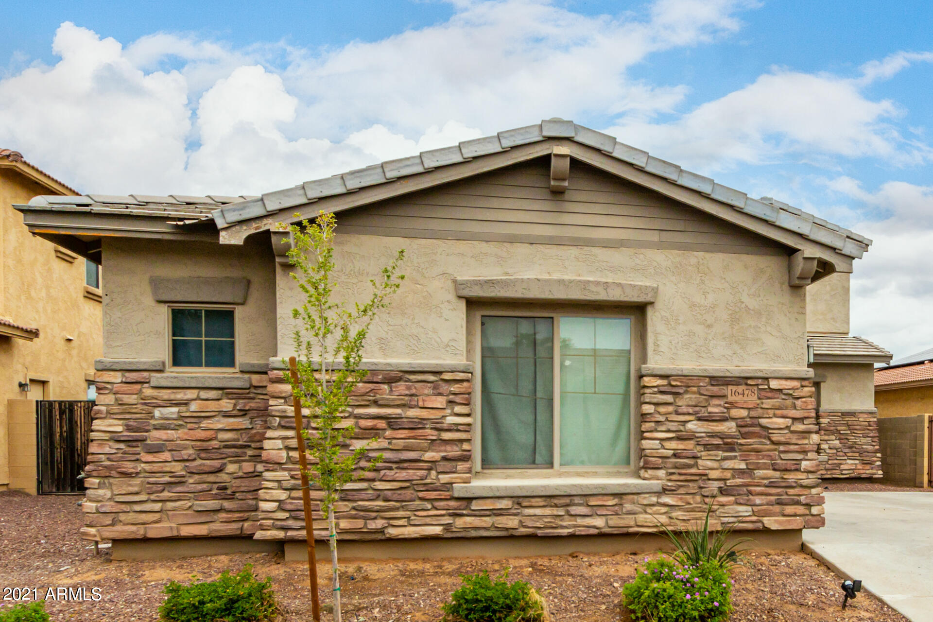16478 West Rowel Road Surprise, AZ 85387 - Photo 4 of 41 4 - Rowel
