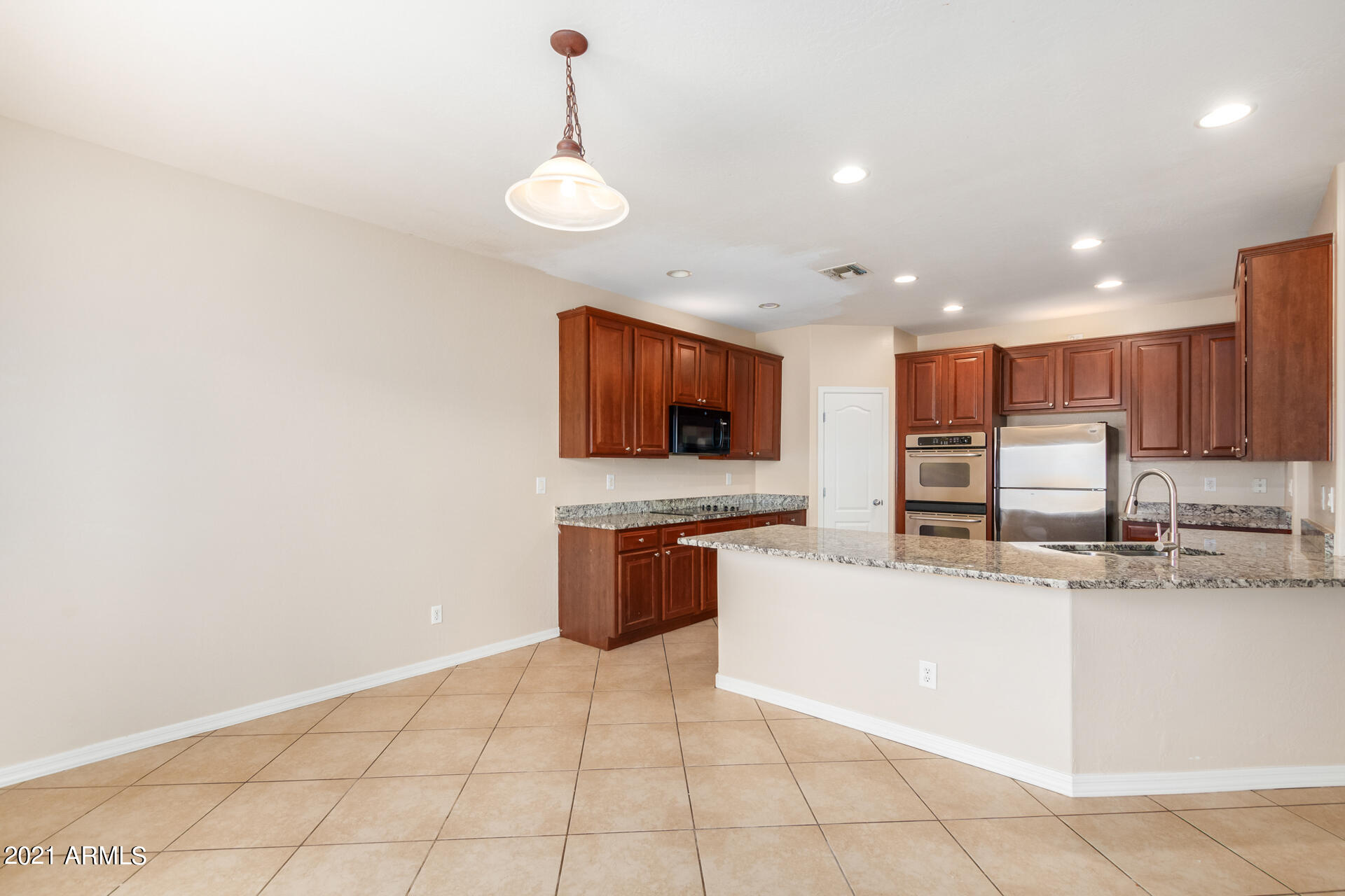 16478 West Rowel Road Surprise, AZ 85387 - Photo 9 of 41 17 - Rowel