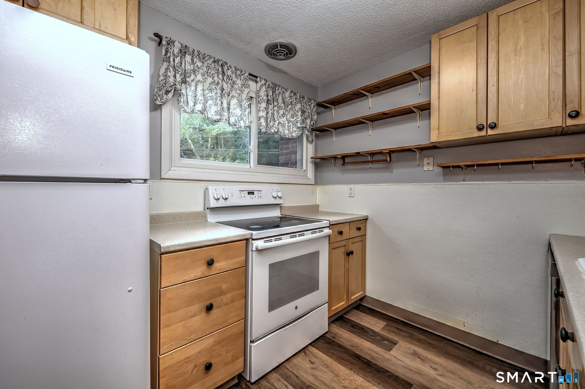29 Anton Road, Unit D Mansfield, CT 06268 - Photo 16 of 40