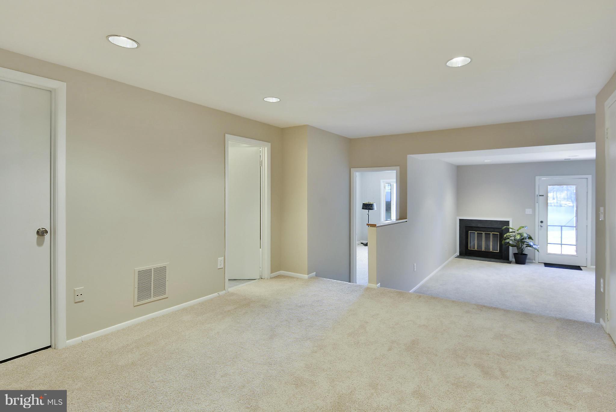 1935 Lakeport Way Reston, VA 20191 - Photo 23 of 30 Open LL Game Area
