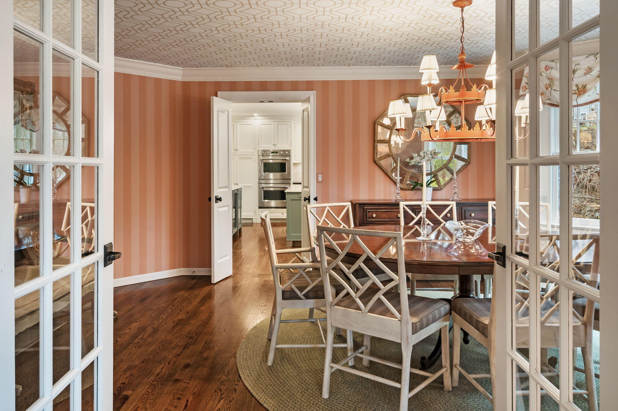 4 Green Beech Drive Rowayton, CT 06853 - Photo 13 of 39 an entryway with wooden floor