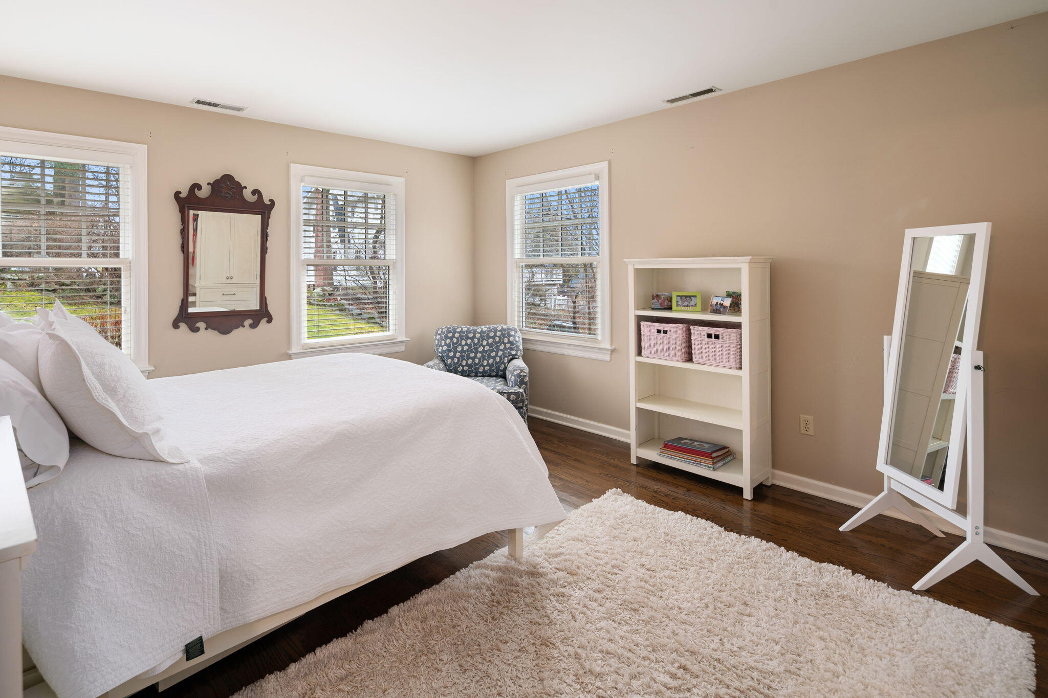 4 Green Beech Drive Rowayton, CT 06853 - Photo 25 of 39 a bedroom with a large bed and a window