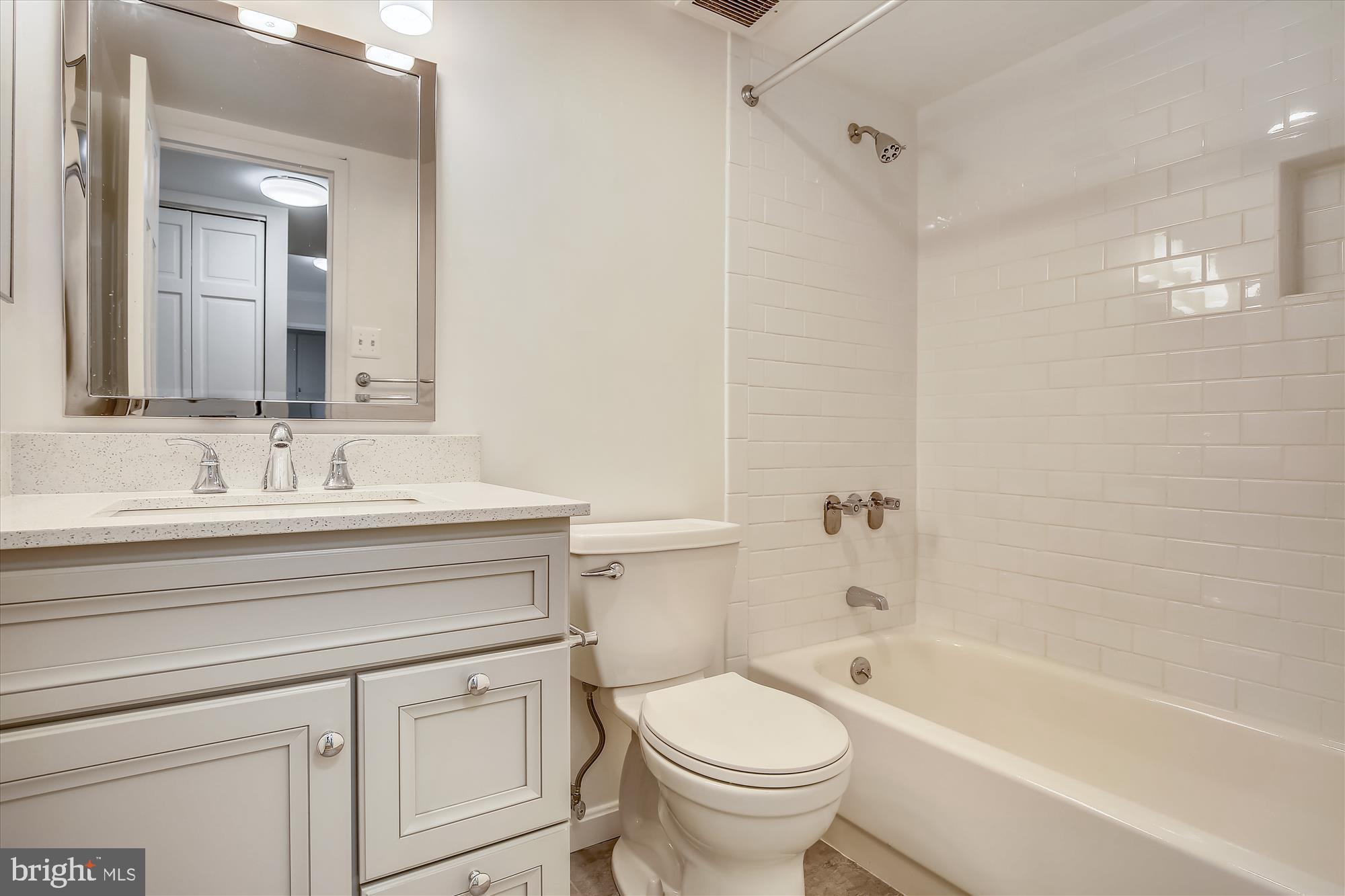 6800 Fleetwood Road, Unit 1004 McLean, VA 22101 - Photo 15 of 40 Modern bathroom with sleek finishes.