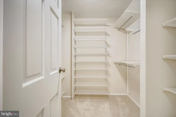 $489,900 | 6800 Fleetwood Road, Unit 1004, McLean, VA 22101