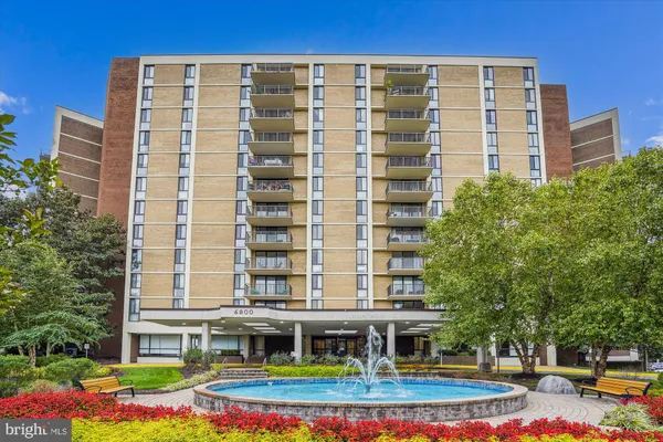 $489,900 | 6800 Fleetwood Road, Unit 1004, McLean, VA 22101