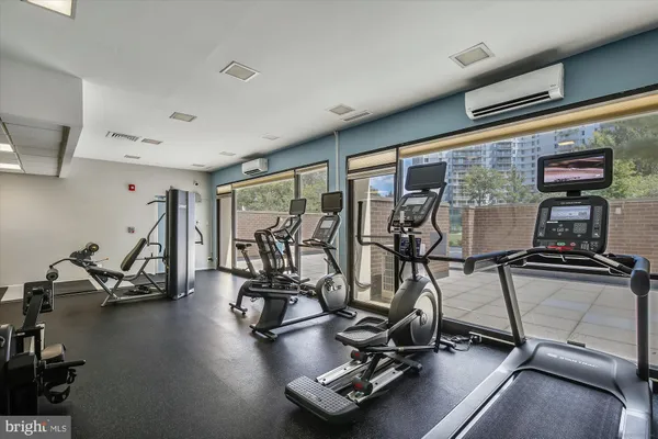 $489,900 | 6800 Fleetwood Road, Unit 1004, McLean, VA 22101