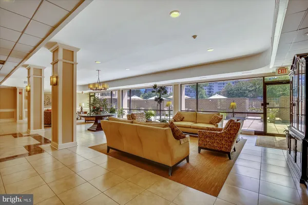 $489,900 | 6800 Fleetwood Road, Unit 1004, McLean, VA 22101