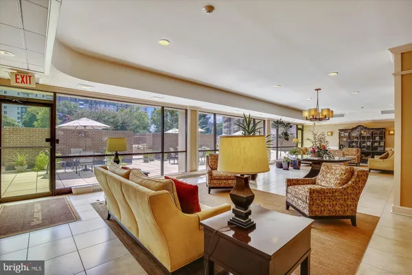 $489,900 | 6800 Fleetwood Road, Unit 1004, McLean, VA 22101
