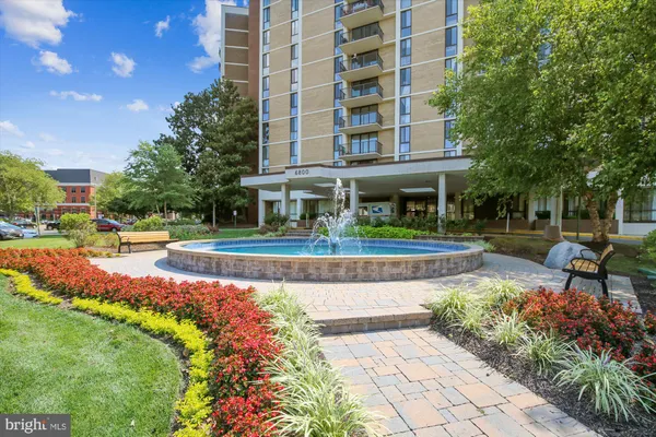 $489,900 | 6800 Fleetwood Road, Unit 1004, McLean, VA 22101