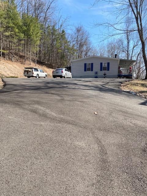 6318 Jeters Chapel Road Vinton, VA 24179 - Photo 18 of 18 IMG_1459